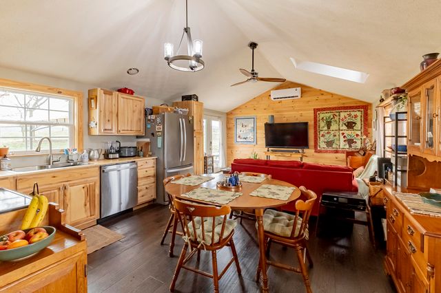 225 Lighthouse Road, Monticello, KY 42633