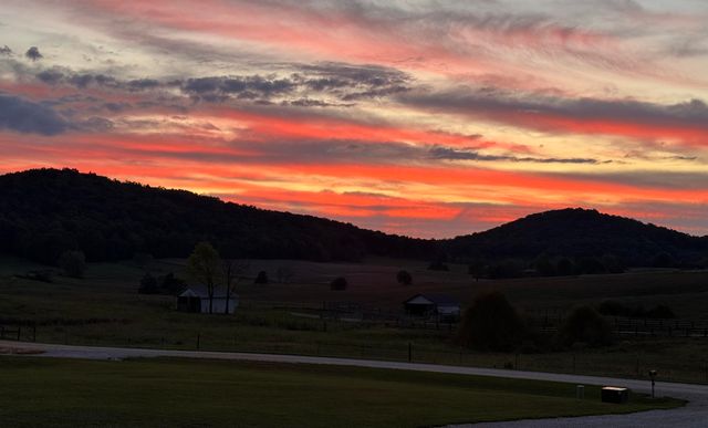 225 Lighthouse Road, Monticello, KY 42633
