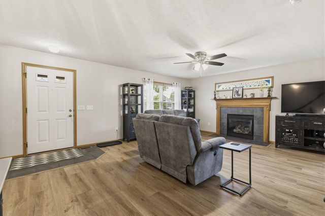206 Dowler Drive, Ashville, OH 43103