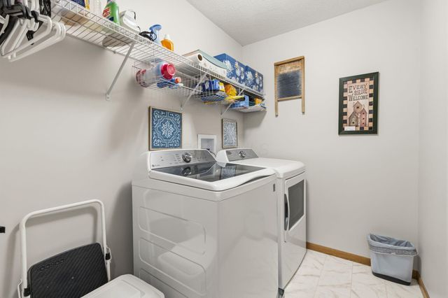 206 Dowler Drive, Ashville, OH 43103