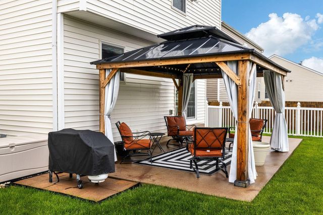 206 Dowler Drive, Ashville, OH 43103