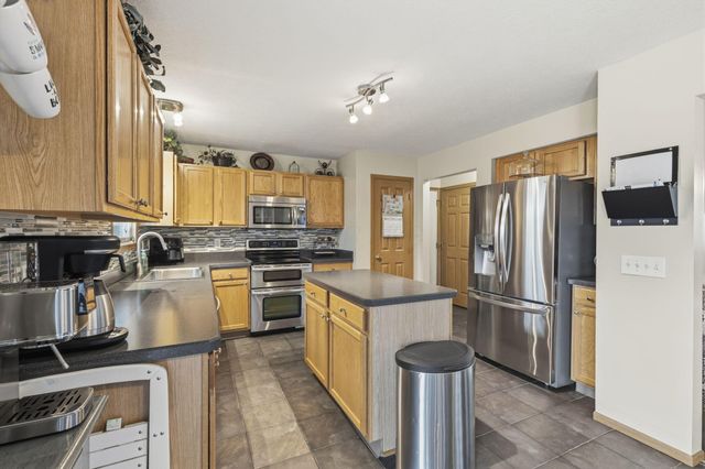206 Dowler Drive, Ashville, OH 43103