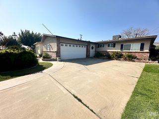 313 Sanford Drive, Bakersfield, CA 93308