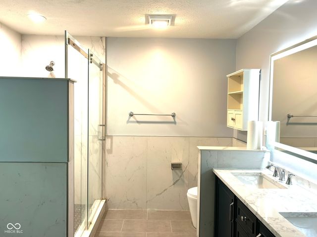 10058 Three Star Court, Avon, IN 46123