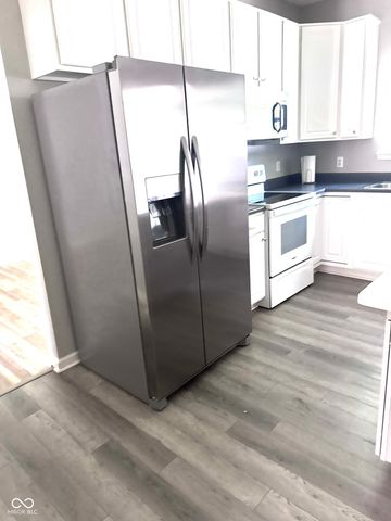10058 Three Star Court, Avon, IN 46123