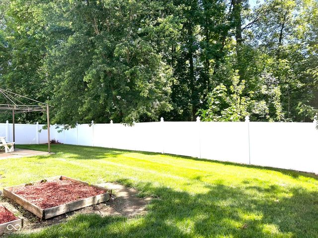 10058 Three Star Court, Avon, IN 46123