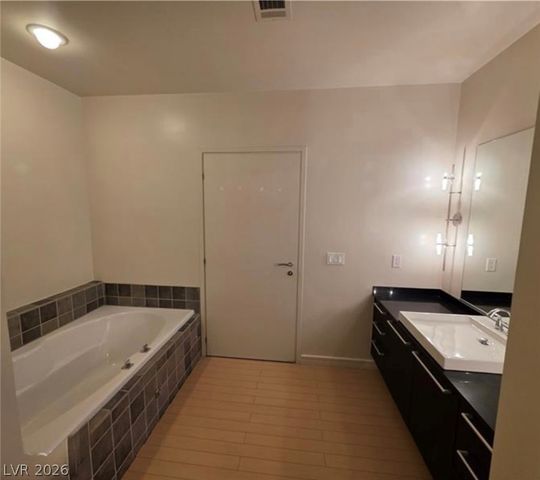 200 Hoover Avenue 1910, Las Vegas, NV 89101