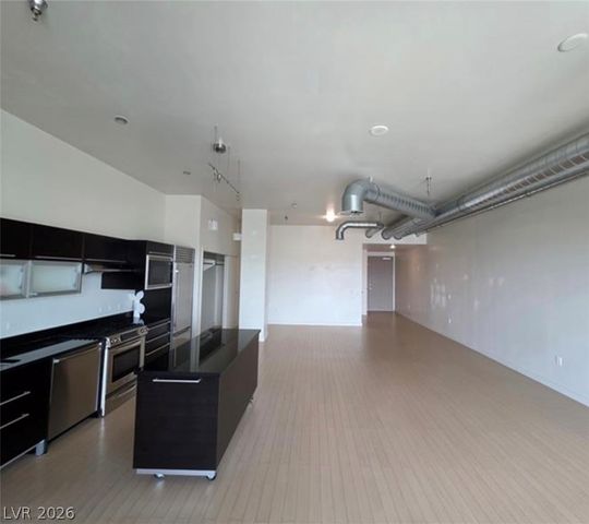 200 Hoover Avenue 1910, Las Vegas, NV 89101