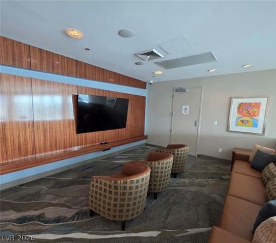 200 Hoover Avenue 1910, Las Vegas, NV 89101
