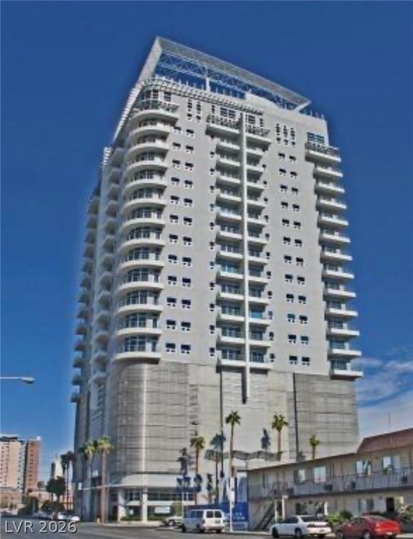 200 Hoover Avenue 1910, Las Vegas, NV 89101