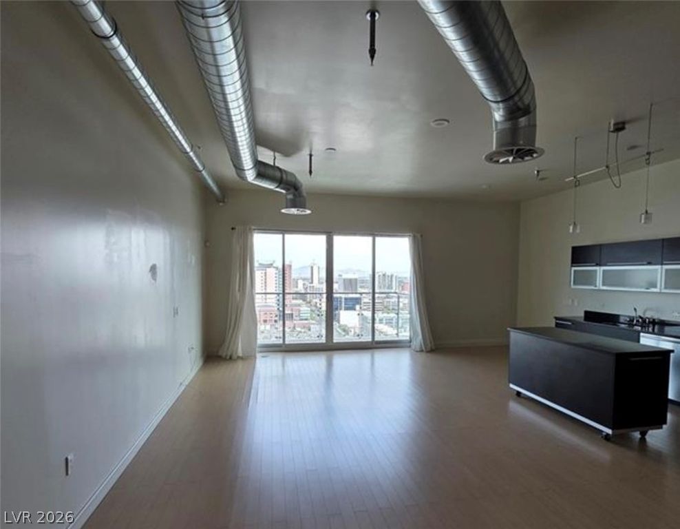 200 Hoover Avenue 1910, Las Vegas, NV 89101 — photo 5