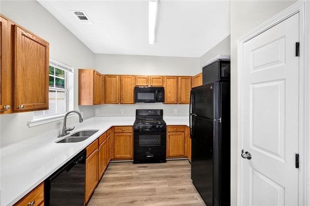 4740 Autumn Rose Trail, Oakwood, GA 30566
