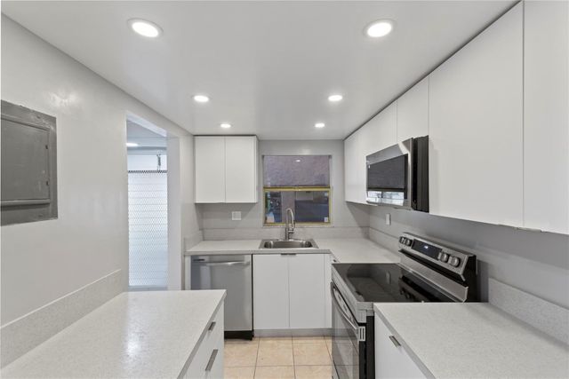 4101 NW 26th Street 161, Lauderhill, FL 33313