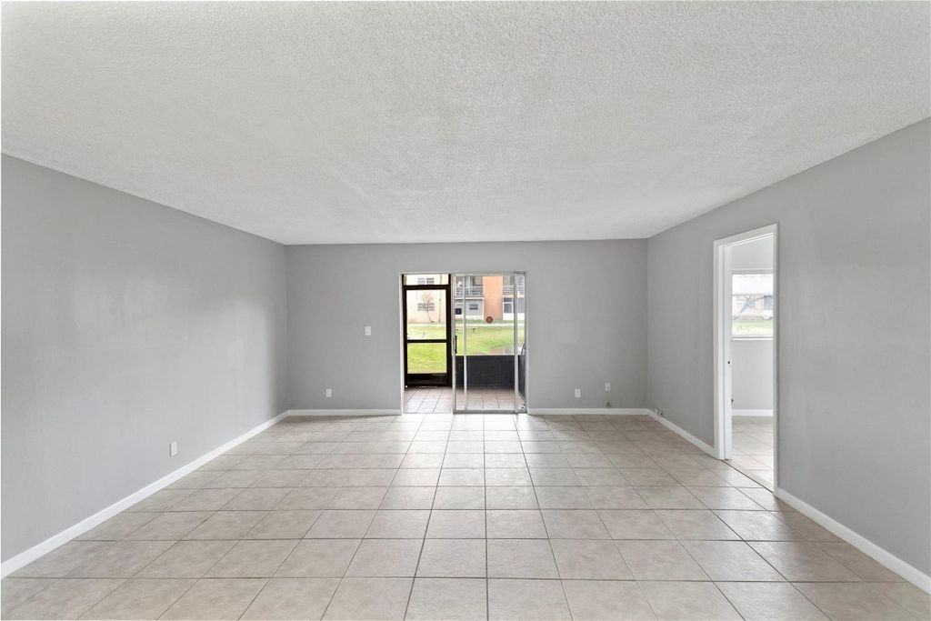 4101 NW 26th Street 161, Lauderhill, FL 33313