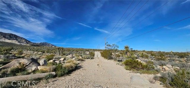 800 Meehleis, Lucerne Valley, CA 92356