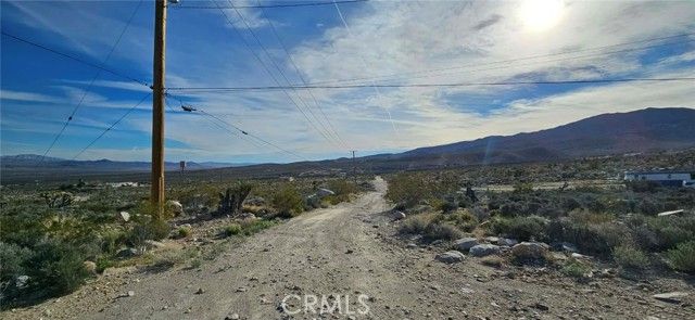 800 Meehleis, Lucerne Valley, CA 92356