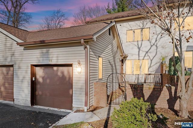 90 Fisher Road, Mahwah, NJ 07430