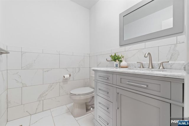 90 Fisher Road, Mahwah, NJ 07430