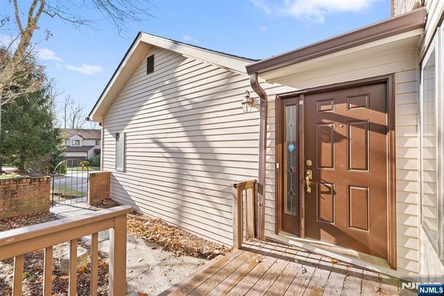 90 Fisher Road, Mahwah, NJ 07430