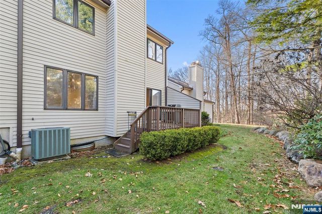 90 Fisher Road, Mahwah, NJ 07430