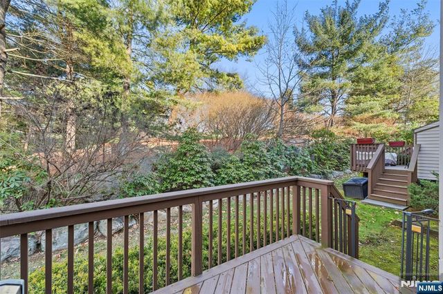90 Fisher Road, Mahwah, NJ 07430