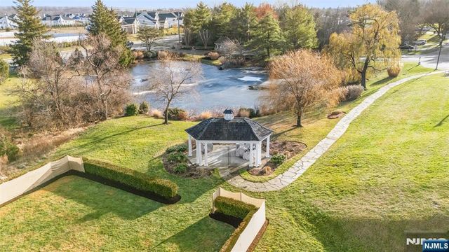 90 Fisher Road, Mahwah, NJ 07430