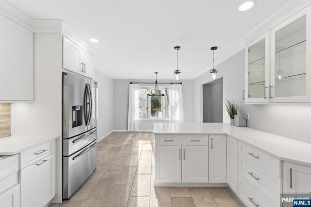 90 Fisher Road, Mahwah, NJ 07430