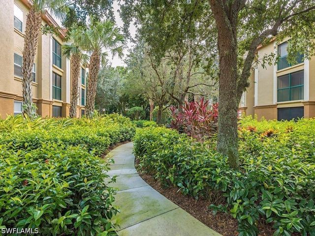 8940 Colonnades CT E 715, Bonita Springs, FL 34135