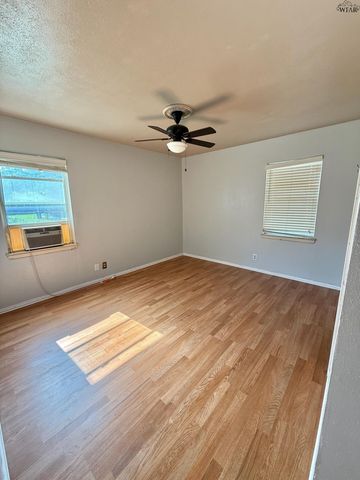 1405 TANBARK ROAD, Wichita Falls, TX 76306