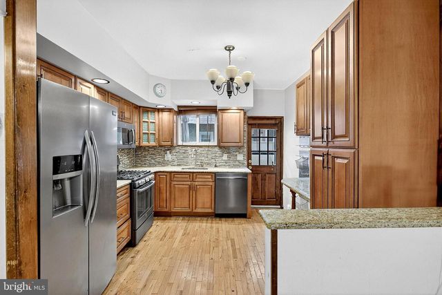 2212 S CARLISLE ST, Philadelphia, PA 19145