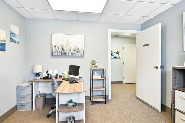 200 N Main St 11, East Longmeadow, MA 01028