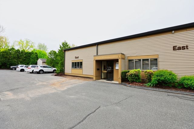 200 N Main St 11, East Longmeadow, MA 01028