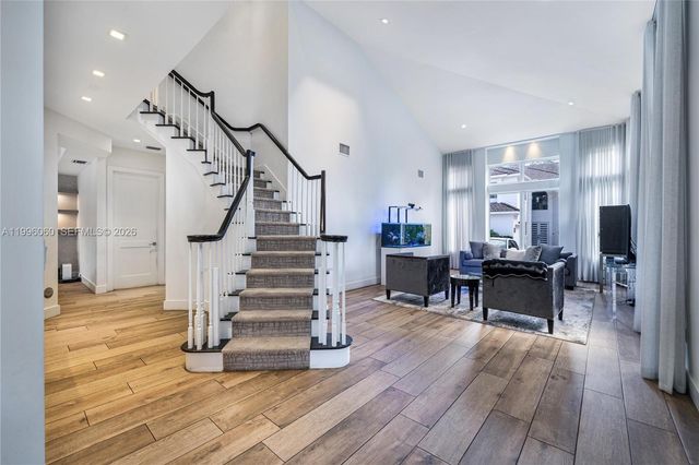 3703 NE 199th St, Aventura, FL 33180