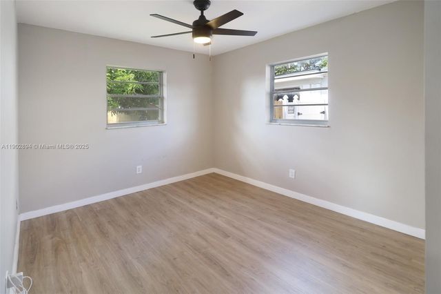 5654 Papaya Rd, West Palm Beach, FL 33413