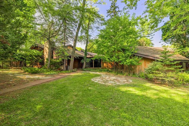 4535 N River Road, Freeland, MI 48623