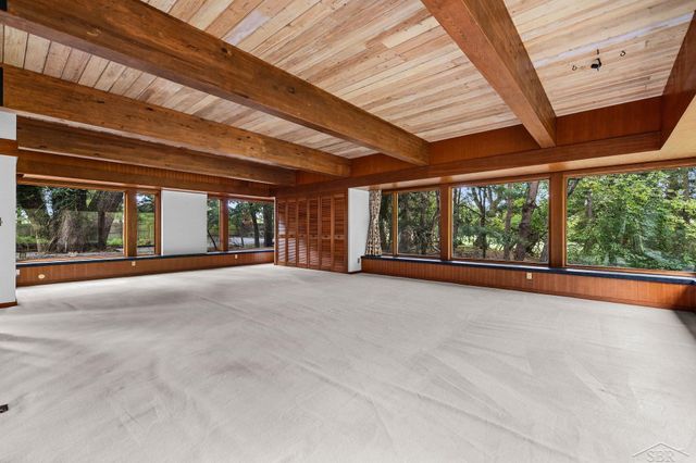 4535 N River Road, Freeland, MI 48623