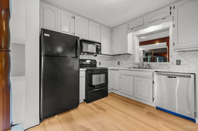4535 N River Road, Freeland, MI 48623