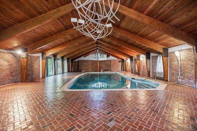4535 N River Road, Freeland, MI 48623