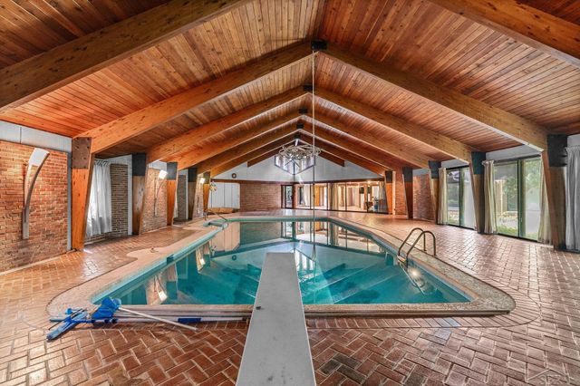 4535 N River Road, Freeland, MI 48623