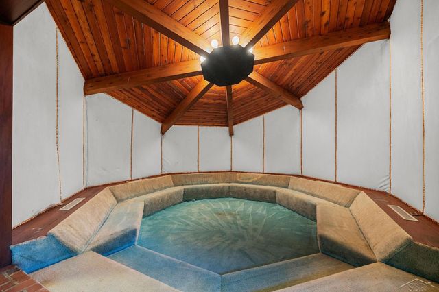 4535 N River Road, Freeland, MI 48623