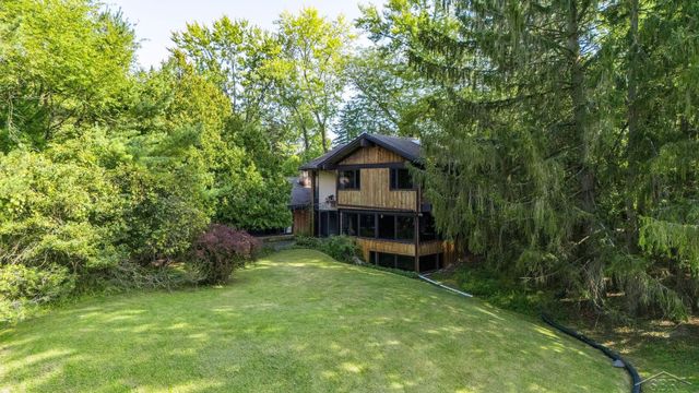 4535 N River Road, Freeland, MI 48623