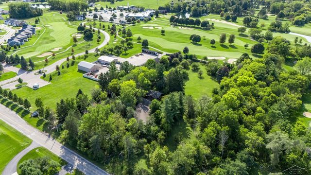 4535 N River Road, Freeland, MI 48623