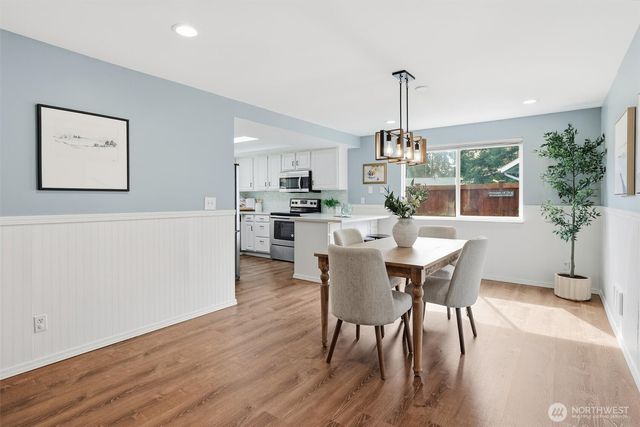 17010 137 Place SE, Renton, WA 98058