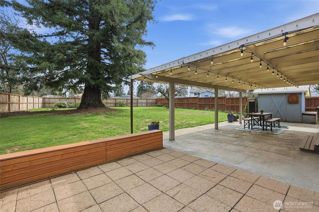 17010 137 Place SE, Renton, WA 98058