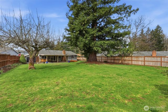 17010 137 Place SE, Renton, WA 98058