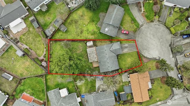 17010 137 Place SE, Renton, WA 98058