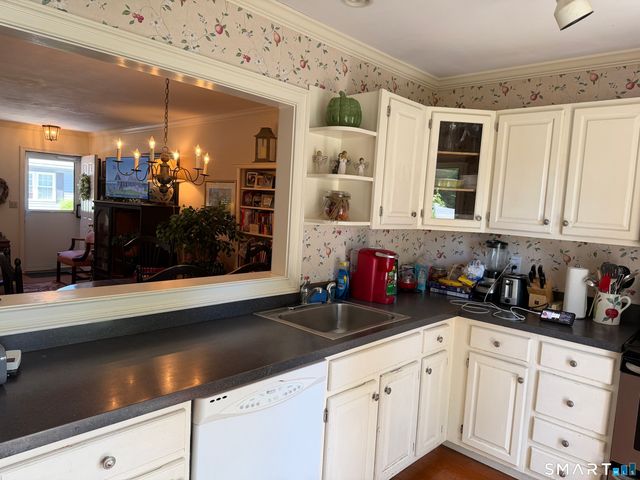 20 Plymouth Court 20, Clinton, CT 06413
