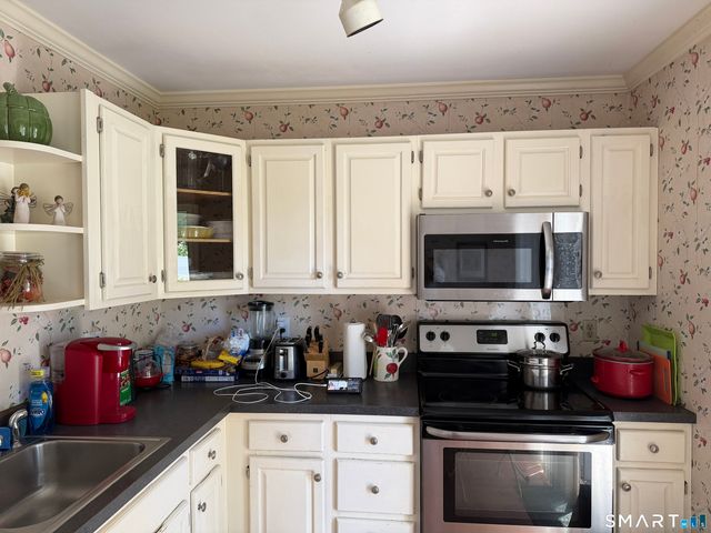 20 Plymouth Court 20, Clinton, CT 06413