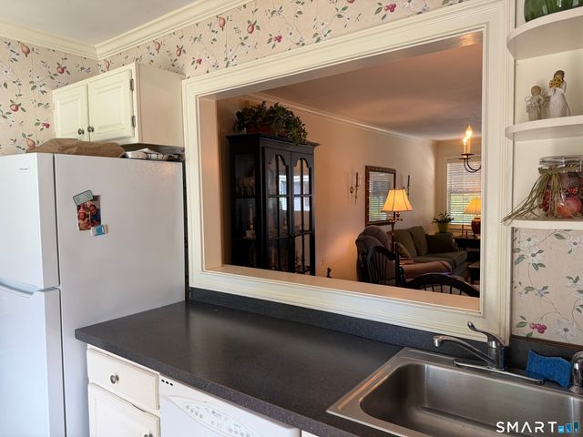 20 Plymouth Court 20, Clinton, CT 06413