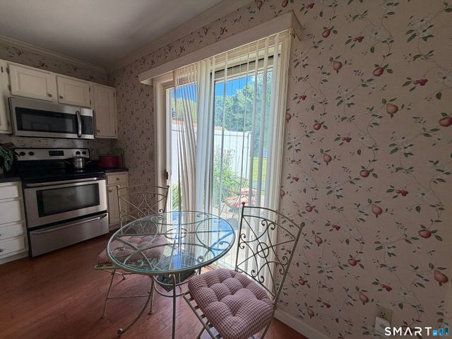 20 Plymouth Court 20, Clinton, CT 06413